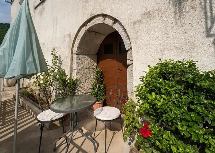 V By Interhome Apartmán