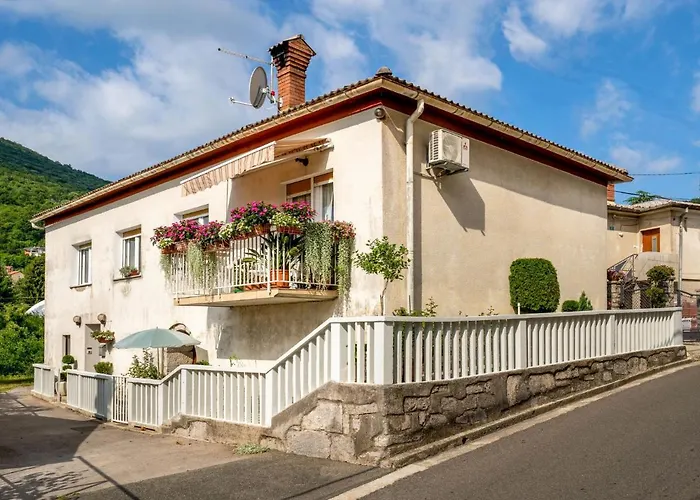 V By Interhome Apartmán *