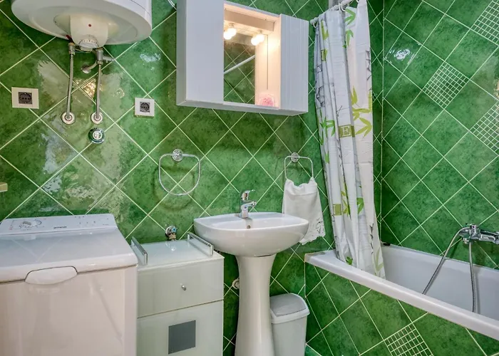 V By Interhome Apartment